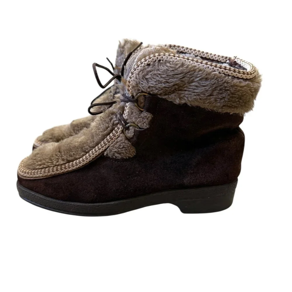 Yodelers Vintage 70s Brown Suede Leather Fur Lined Snow Boots Women's size 6